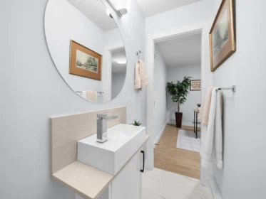Guest Bathroom Photo of 6 9688 182a Street, Surrey, BC