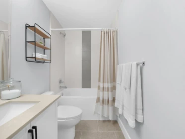 Primary Bathroom Photo of 6 9688 182a Street, Surrey, BC