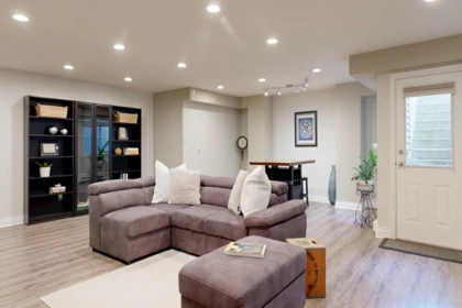 Swimming Pool Photo of 5795 167 Street, Surrey, BC