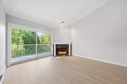 Breakfast Nook Photo of 21 5750 174 Street, Surrey, BC