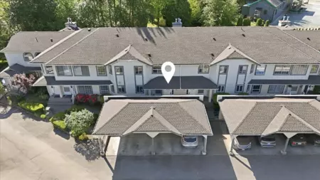 21 5750 174 Street, Surrey, BC, Surrey — Townhouse for sale