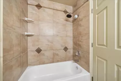Guest Bathroom Photo of 21 5750 174 Street, Surrey, BC