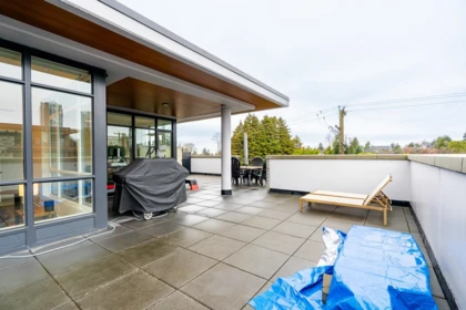 Backyard Photo of 404 458 W 63rd Avenue, Vancouver, BC