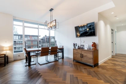 Breakfast Nook Photo of 404 458 W 63rd Avenue, Vancouver, BC