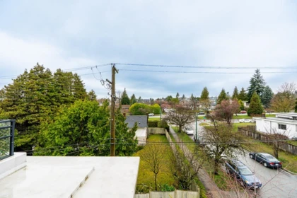 Hot Tub / Spa Photo of 404 458 W 63rd Avenue, Vancouver, BC