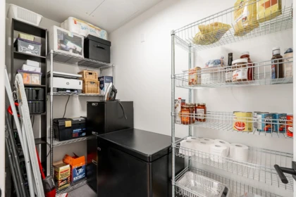 Laundry Room Photo of 404 458 W 63rd Avenue, Vancouver, BC