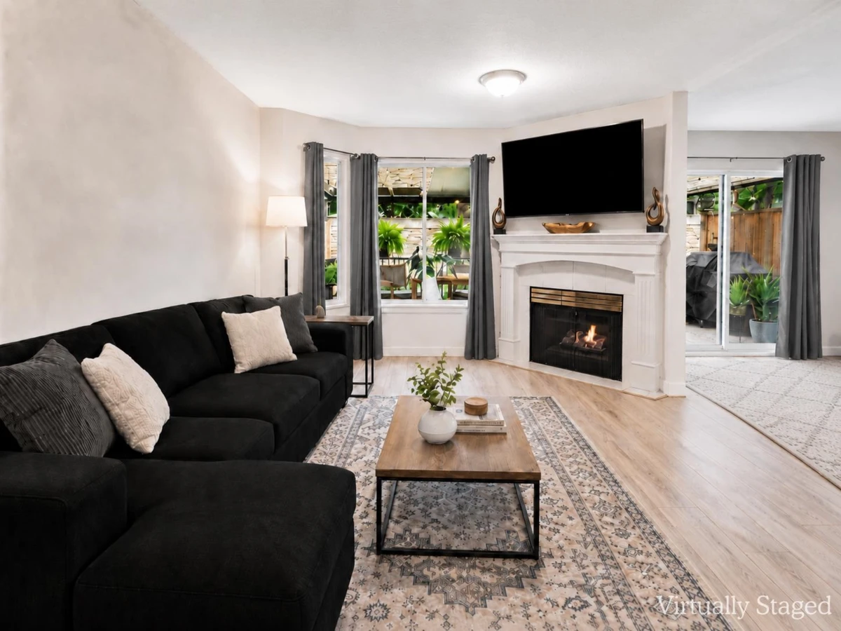 Dining Area Photo of 72 21928 48 Avenue, Langley, BC