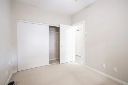 Mudroom Photo of 103 13728 108 Avenue, Surrey, BC