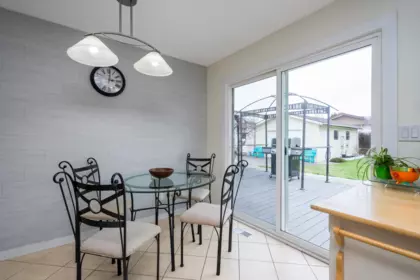 Breakfast Nook Photo of 27056 28a Avenue, Langley, BC