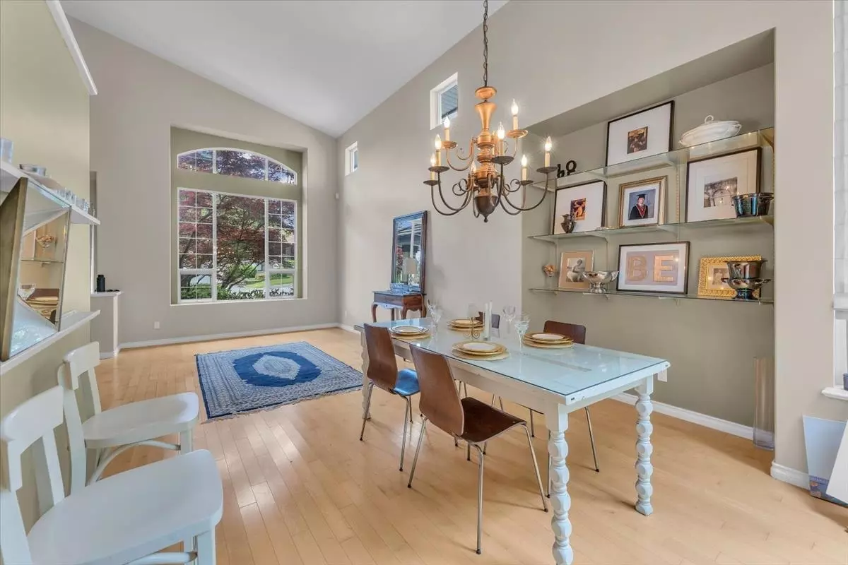 Dining Area Photo of 177 Aspenwood Drive, Port Moody, BC