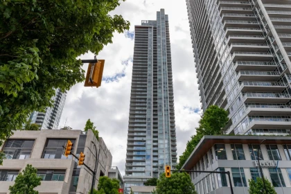 Front Yard Photo of 3807 4670 Assembly Way, Burnaby, BC