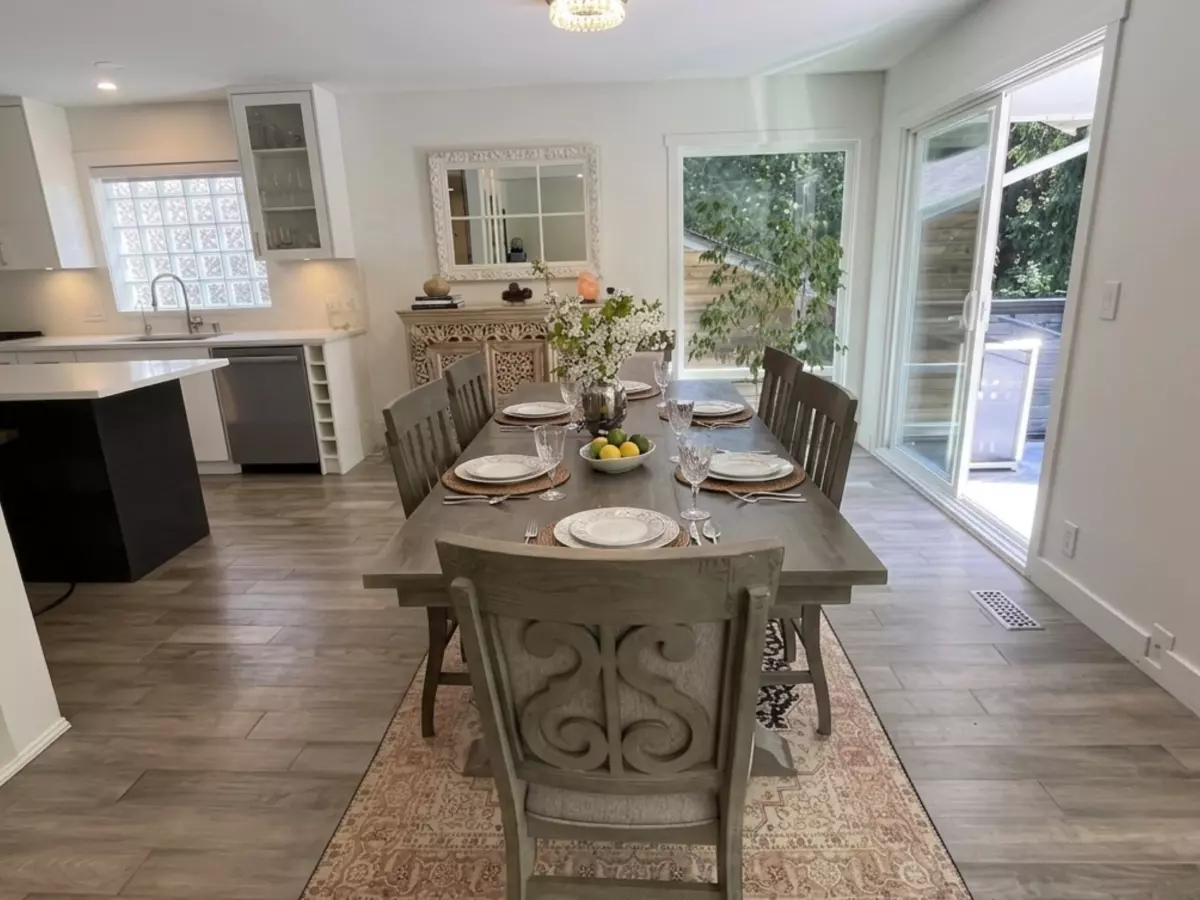 Family Room Photo of 6430 Fox Street, West Vancouver, BC