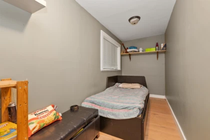 Powder Room Photo of 43873 Ryall Road, Mission, BC