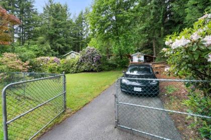 Swimming Pool Photo of 43873 Ryall Road, Mission, BC