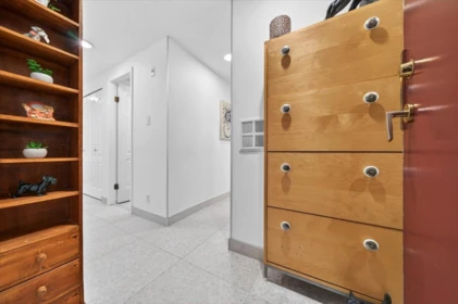 Entry Foyer Photo of 101 888 Bute Street, Vancouver, BC