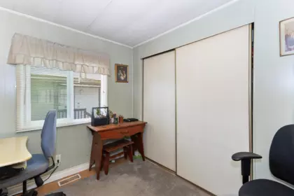 Walk-In Closet Photo of 9 27111 Avenue, Langley, BC