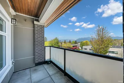 Basement Recreation Room Photo of 301 4710 Hastings Street, Burnaby, BC