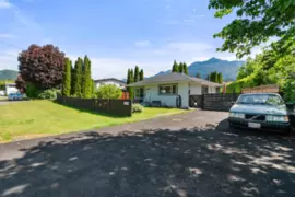 435 Hemlock Avenue, Hope, BC