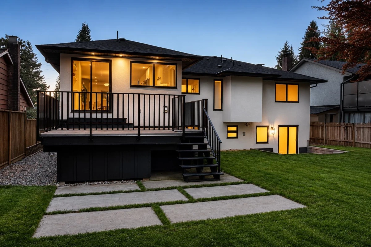 Family Room Photo of 2654 Masefield Road, North Vancouver, BC