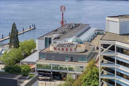 Hot Tub / Spa Photo of 1601 155 W 1st Street, North Vancouver, BC