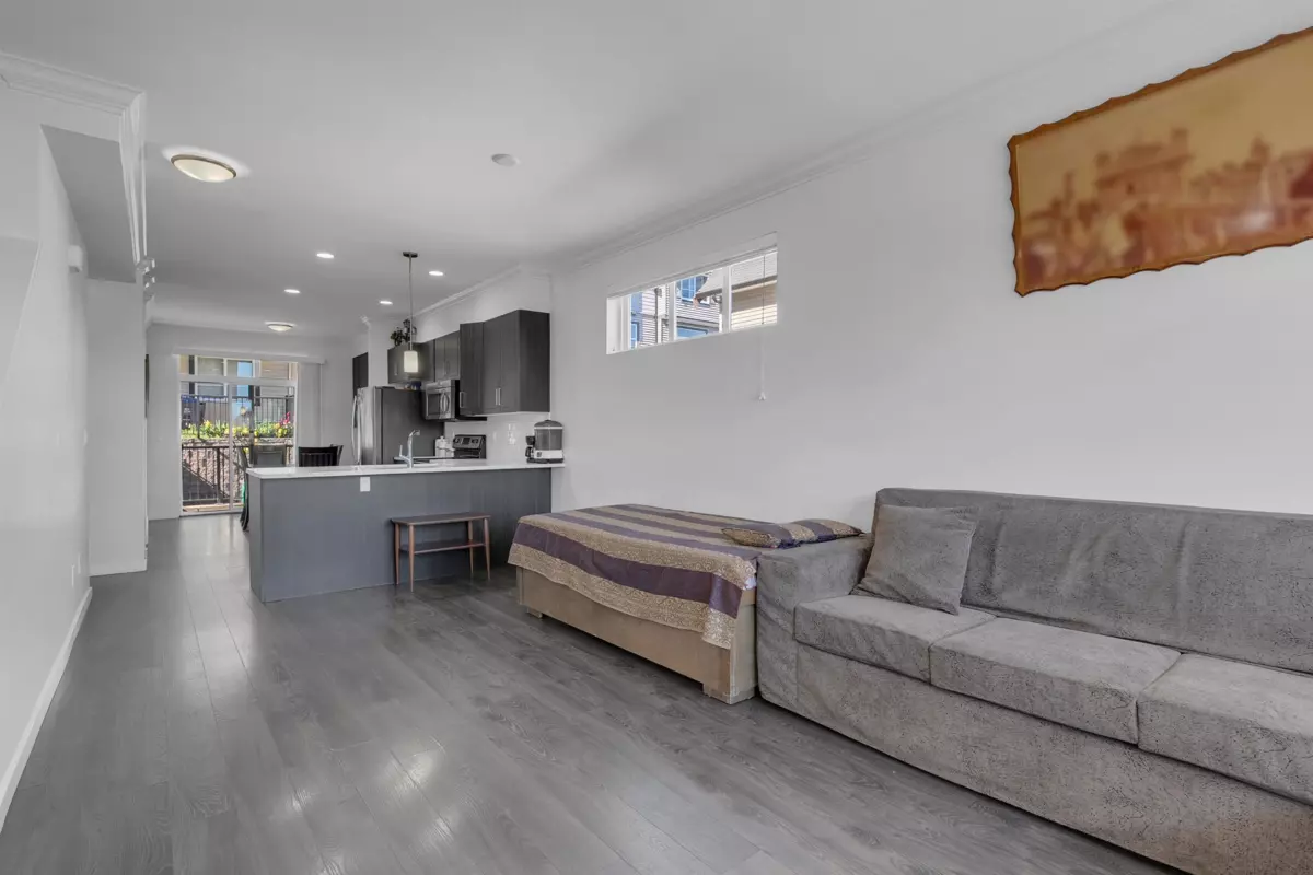 Living Room Photo of 96 14555 68 Avenue, Surrey, BC