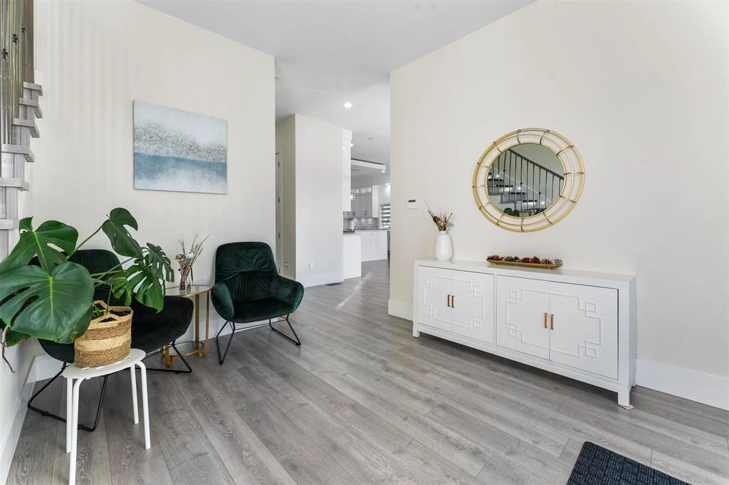 Dining Area Photo of 13686 232a Street, Maple Ridge, BC