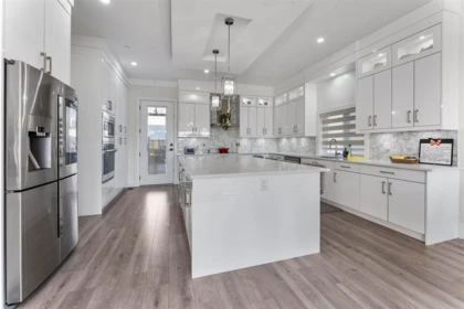 Kitchen Island Photo of 13686 232a Street, Maple Ridge, BC