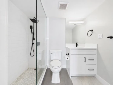 Laundry Room Photo of 1602 8238 Saba Road, Richmond, BC