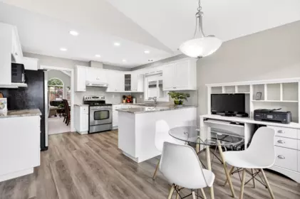Breakfast Nook Photo of 6428 188a Street, Surrey, BC