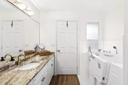 Powder Room Photo of 6428 188a Street, Surrey, BC