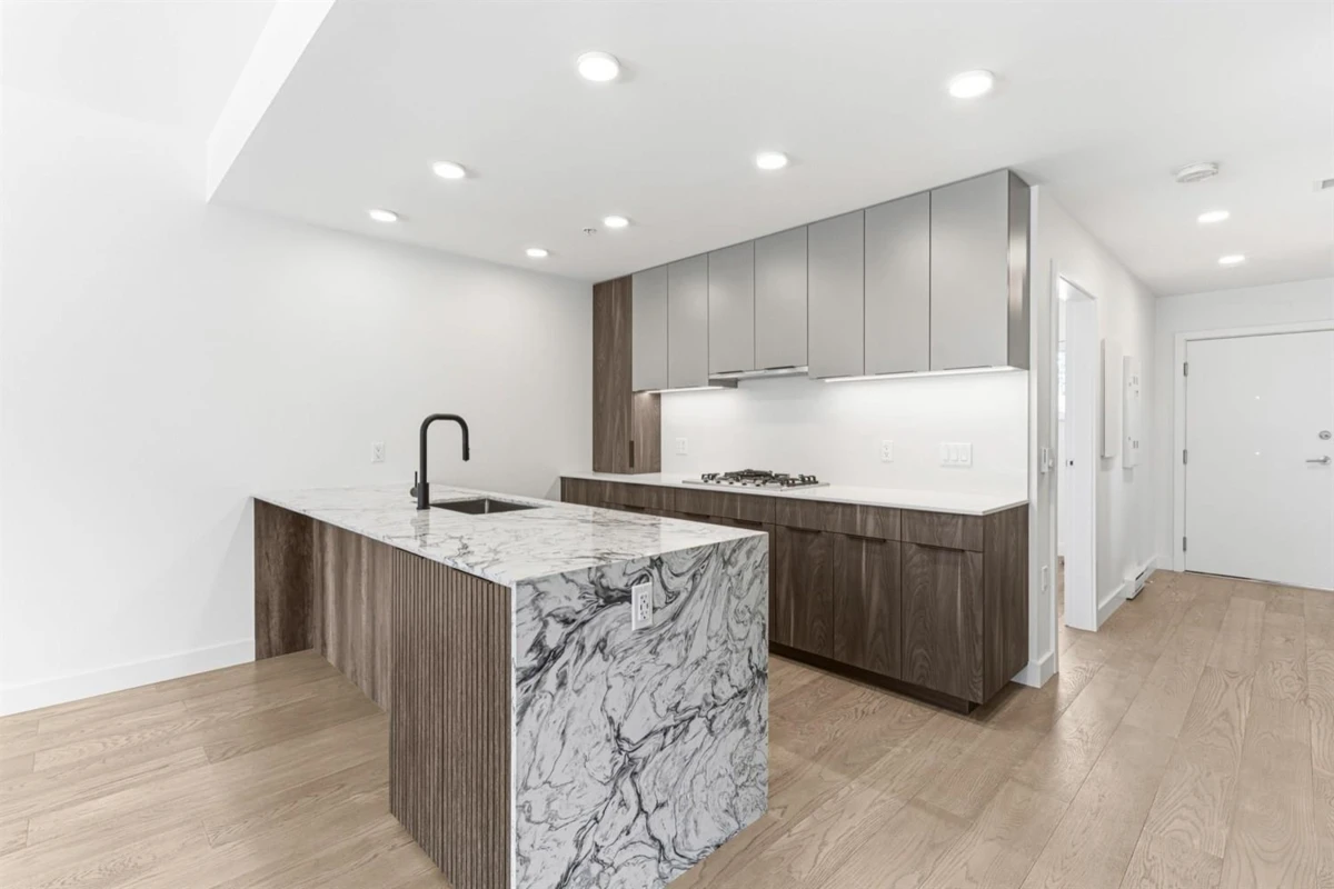 Dining Area Photo of 203 3590 W 39th Avenue, Vancouver, BC