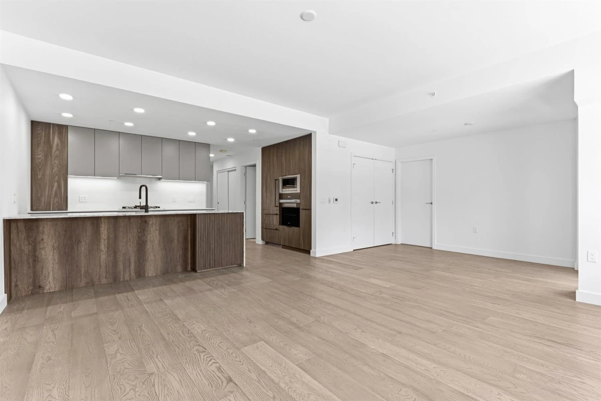 Living Room Photo of 203 3590 W 39th Avenue, Vancouver, BC