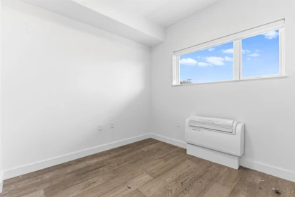 Primary Bathroom Photo of 203 3590 W 39th Avenue, Vancouver, BC