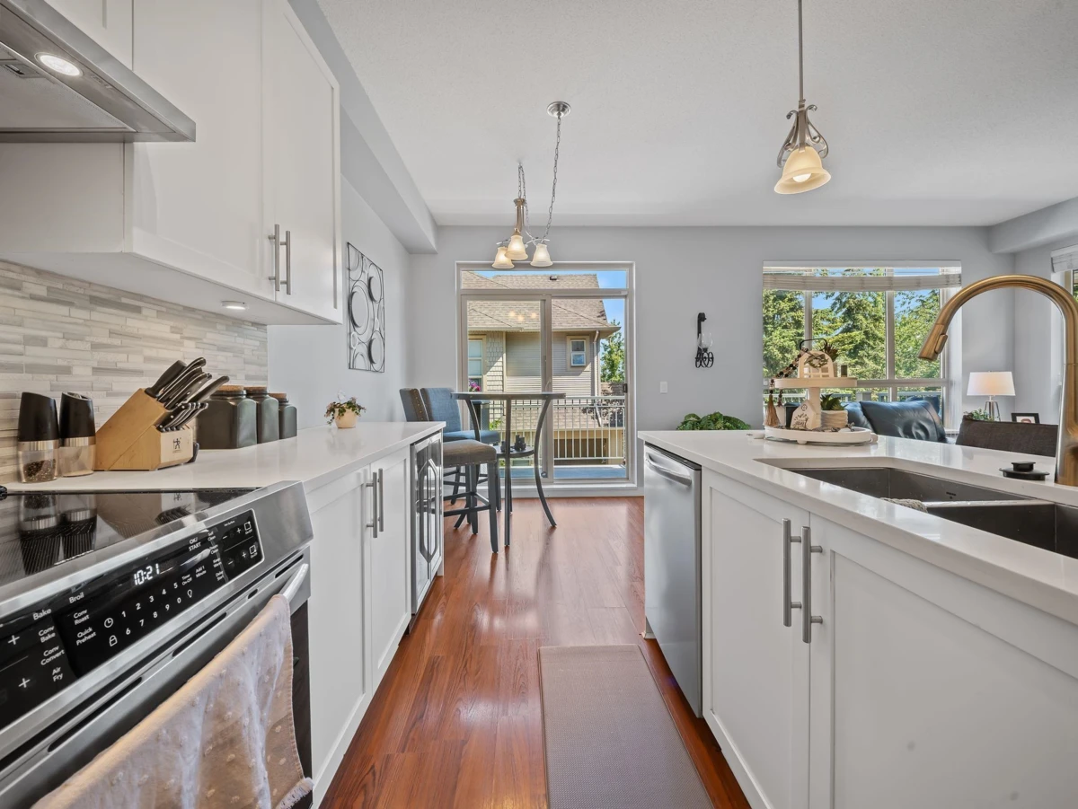 Dining Area Photo of 71 2738 158 Street, Surrey, BC
