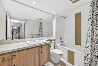 Entry Foyer Photo of 220 3163 Riverwalk Avenue, Vancouver, BC