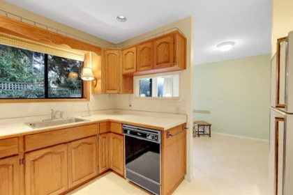 Pantry Photo of 15008 Southmere Close, Surrey, BC