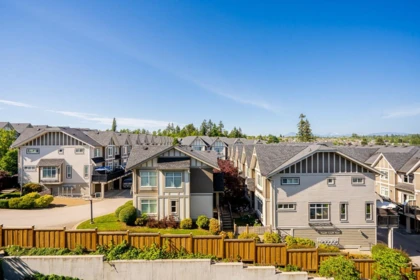 Hallway Photo of 516 19577 65b Avenue, Surrey, BC