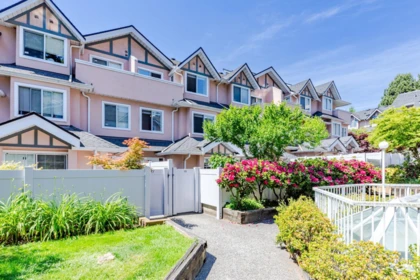 19 7433 16th Street, Burnaby, BC, Burnaby — Townhouse for sale