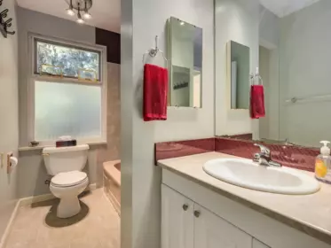 Guest Bathroom Photo of 10151 Seacote Road, Richmond, BC