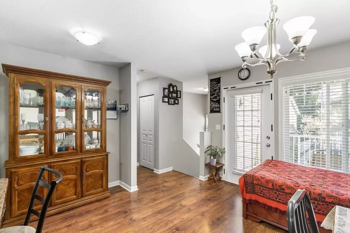 Dining Area Photo of 30 6110 138 Street, Surrey, BC