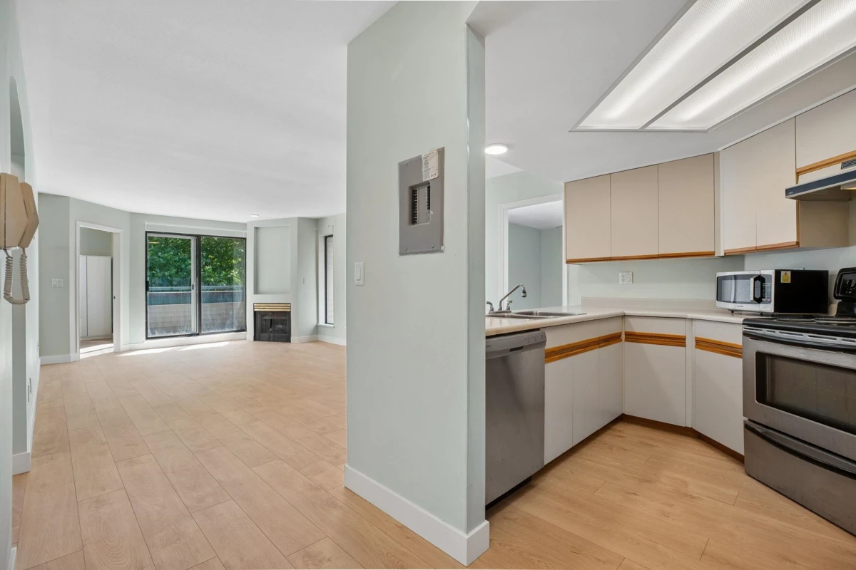 Dining Area Photo of 409 2925 Glen Drive, Coquitlam, BC