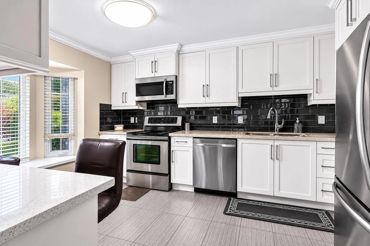 Living Room Photo of 18 8111 Saunders Road, Richmond, BC