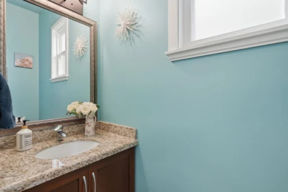 Laundry Room Photo of 6814 192 Street, Surrey, BC