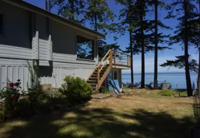 579 Bayview Drive, Mayne Island, BC, Mayne Island — Single Family Residence for sale