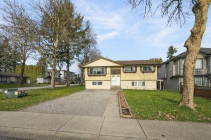 12959 Carluke Crescent, Surrey, BC, Surrey — Single Family Residence for sale