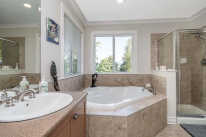 Mudroom Photo of 11455 154a Street, Surrey, BC