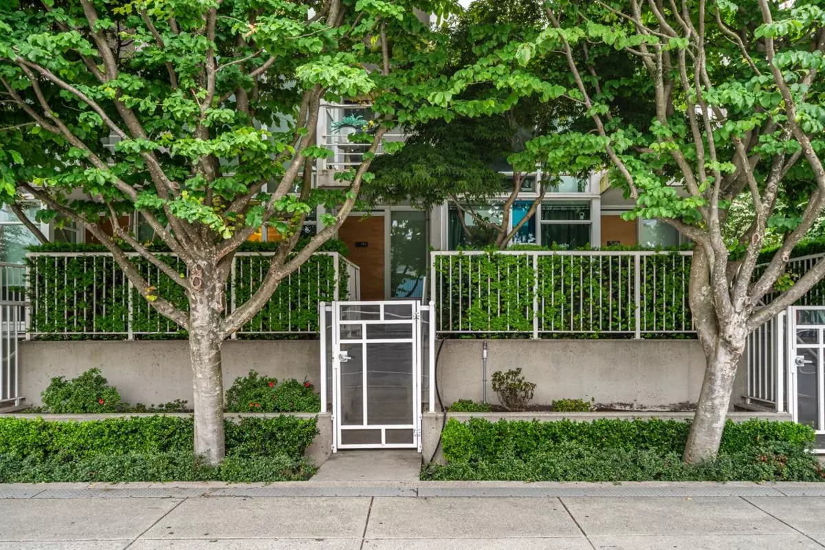 Exterior Rear Photo of 103 161 W Georgia Street, Vancouver, BC