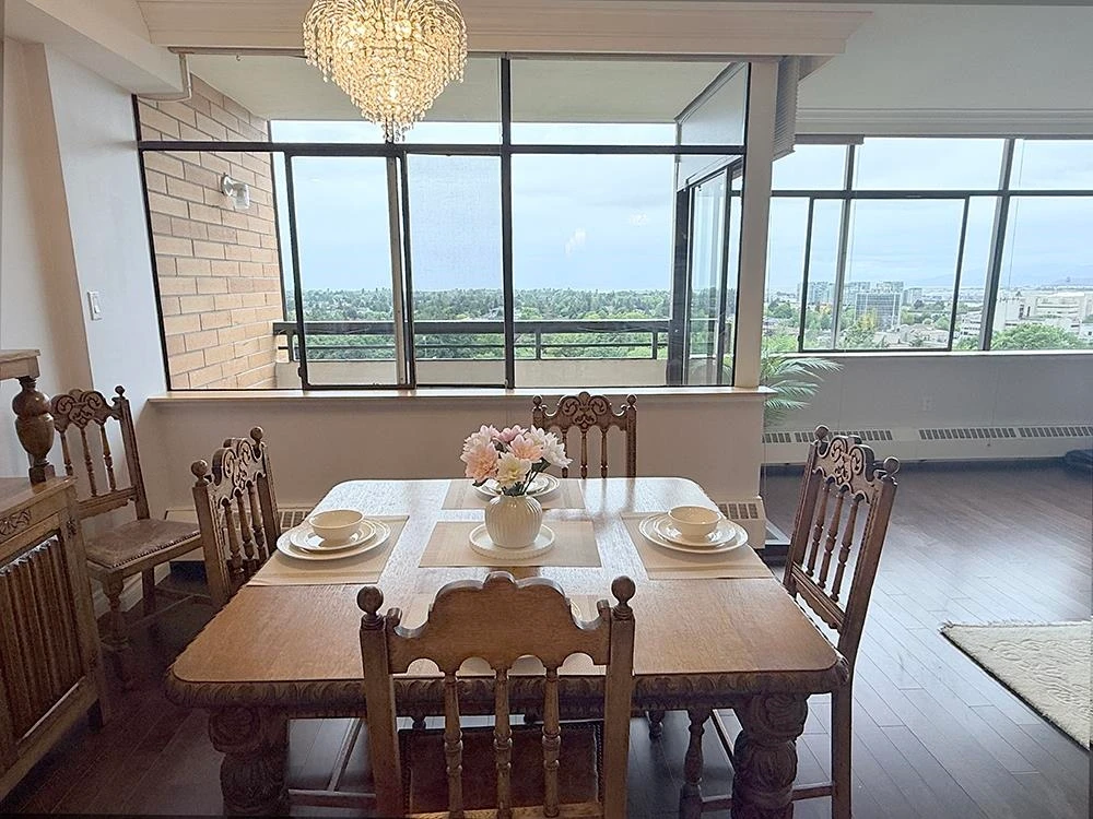 Dining Area Photo of 1606 6611 Minoru Boulevard, Richmond, BC