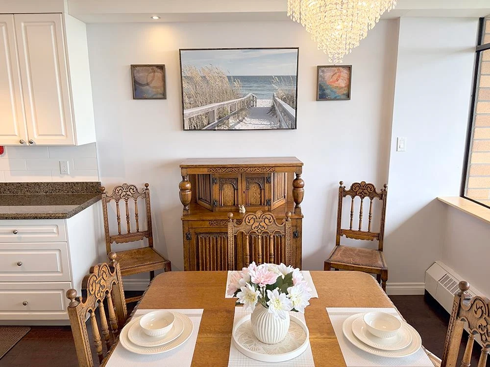 Family Room Photo of 1606 6611 Minoru Boulevard, Richmond, BC