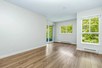 Hallway Photo of 307 16137 83 Avenue, Surrey, BC
